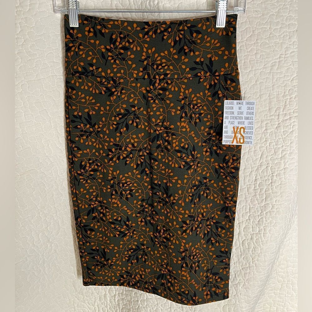NWT LulaRoe Cassie Skirt